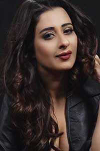 Cheshta Bhagat Cast Actress