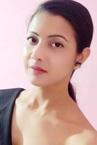 Saumya Tiwari Cast Actress